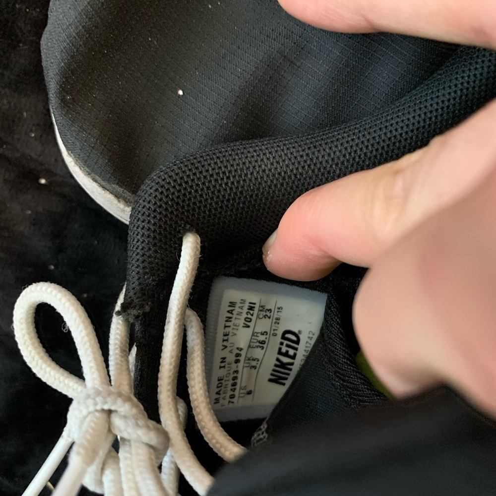 Running shoes - Picture 5 of 6